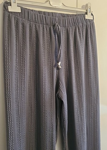 Gri Büzgülü Rahat Kesim Kadın Keten Pantolon - Görsel 2