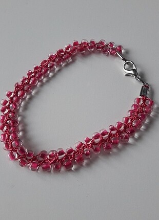 Pembe cam boncuk