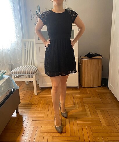 Mini siyah elbise