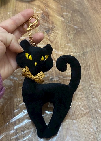 Kedili Siyah Goth Anahtarlık - Görsel 2