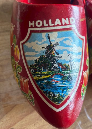 Holland Kırmızı Ahşap Terlik Biblo - Görsel 5