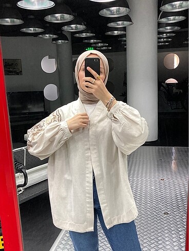 Touche işlemeli kimono