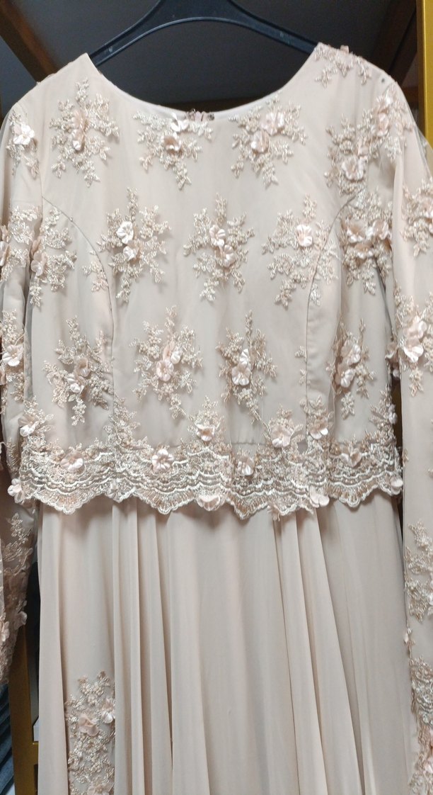 Bej Nakışlı Uzun Kollu Uzun Elbise - Görsel 2