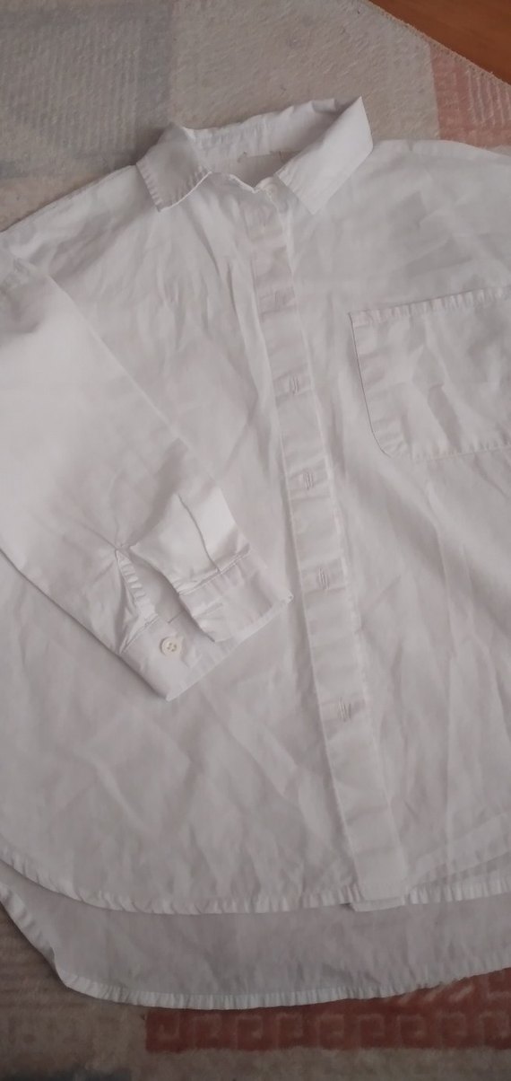 Düğmeli Beyaz Gömlek - Görsel 2