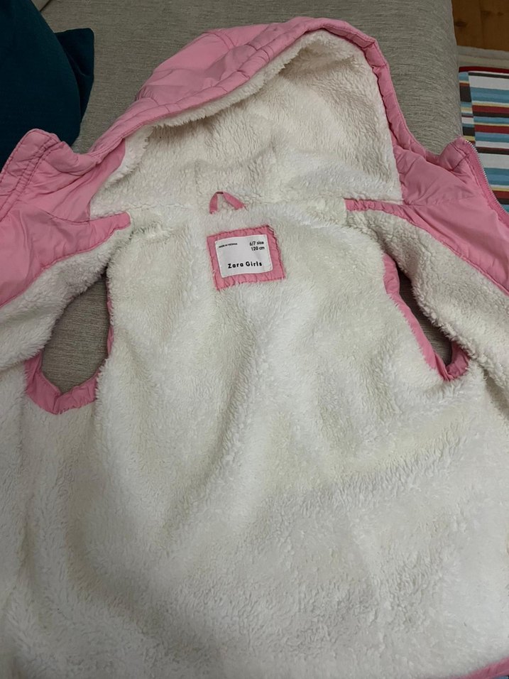Kız Çocuk Kapüşonlu Pembe Fermuarlı Yelek - Görsel 3