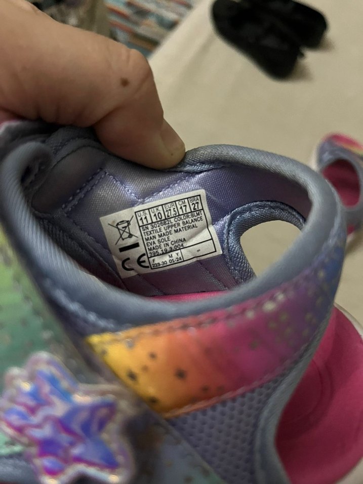 Işıklı Renkli Kız Çocuk Cırtcırtlı Sandalet - Görsel 4