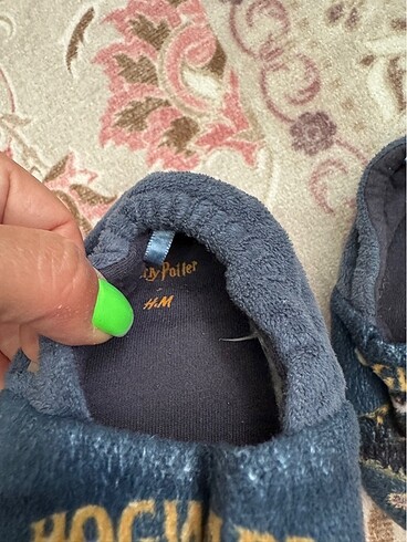 H&M marka erkek çocuk ev patiği- 22/26 numara aralığı - Görsel 2