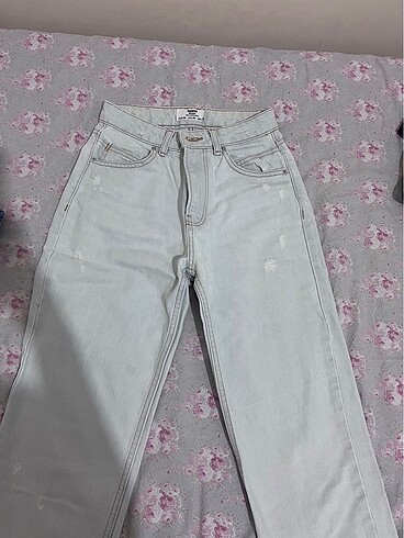 BERSHKA jean 1 kere giyildi