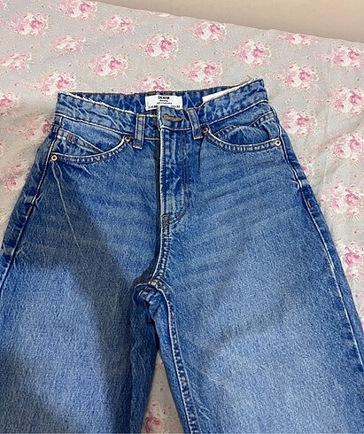 Bershka mom jean