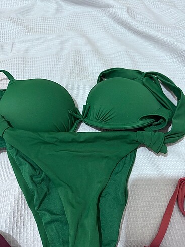 H&M 3 adet bikini takımı 2 kere kullanıldı