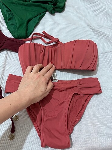 xs Beden çeşitli Renk 3 adet bikini takımı 2 kere kullanıldı