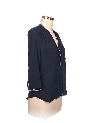 H&M H&M Bluz %70 İndirimli.