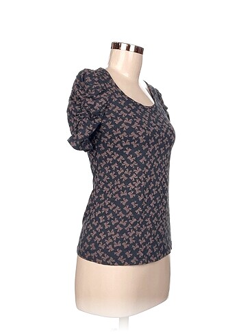 LC Waikiki LC Waikiki T-shirt %70 İndirimli.