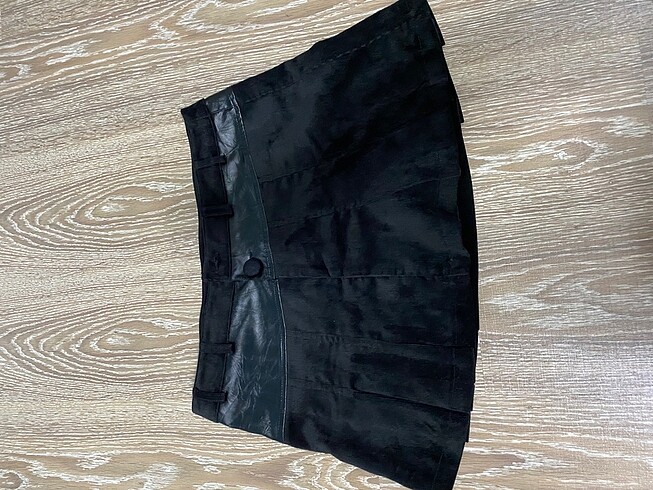 m Beden Bershka Ve Adil ışık 2 etek tek fiyat