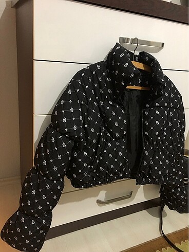 H&M Hm crop mont