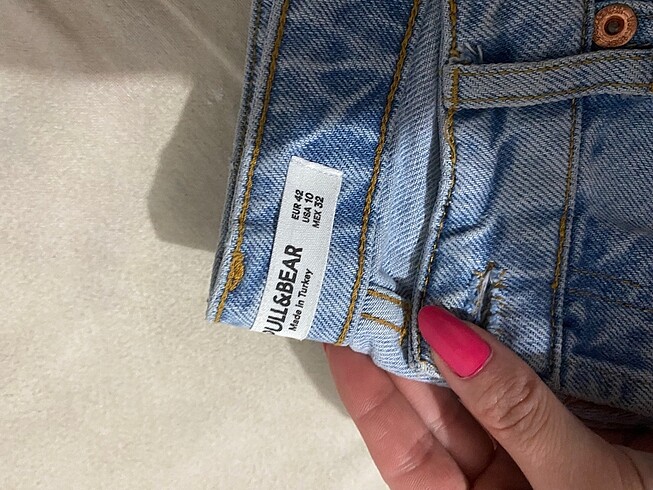 Pull and Bear Tam beden