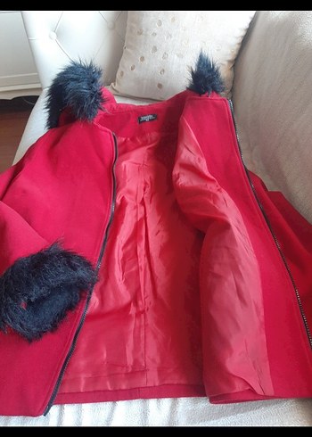 Kürklü Kapüşonlu Kırmızı Midi Kaban - Görsel 3