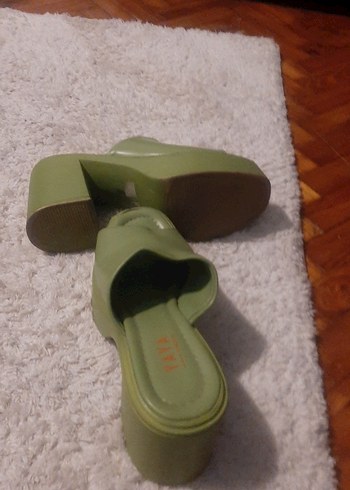 Yeşil Platform Topuklu Kadın Terlik - Görsel 4