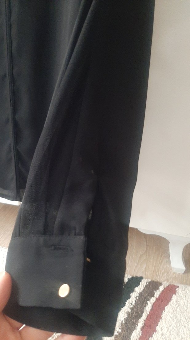 Siyah V Yaka Kadın Gömlek - Görsel 3