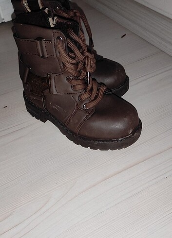 Erkek çocuk bot  - Görsel 5