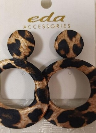 Leopar küpe