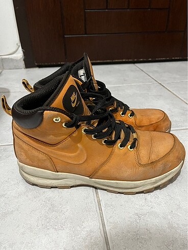 Nike Erkek bot