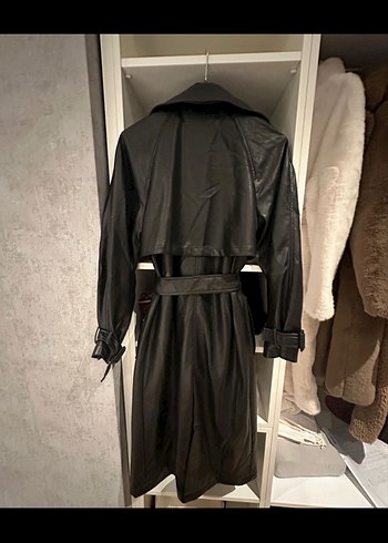 Siyah Deri Kemerli Uzun Kadın Trençkot - Görsel 2