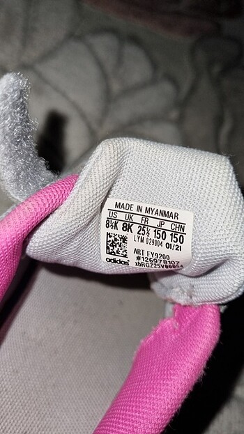 25 Beden gri Renk Adidas spor ayakkabı