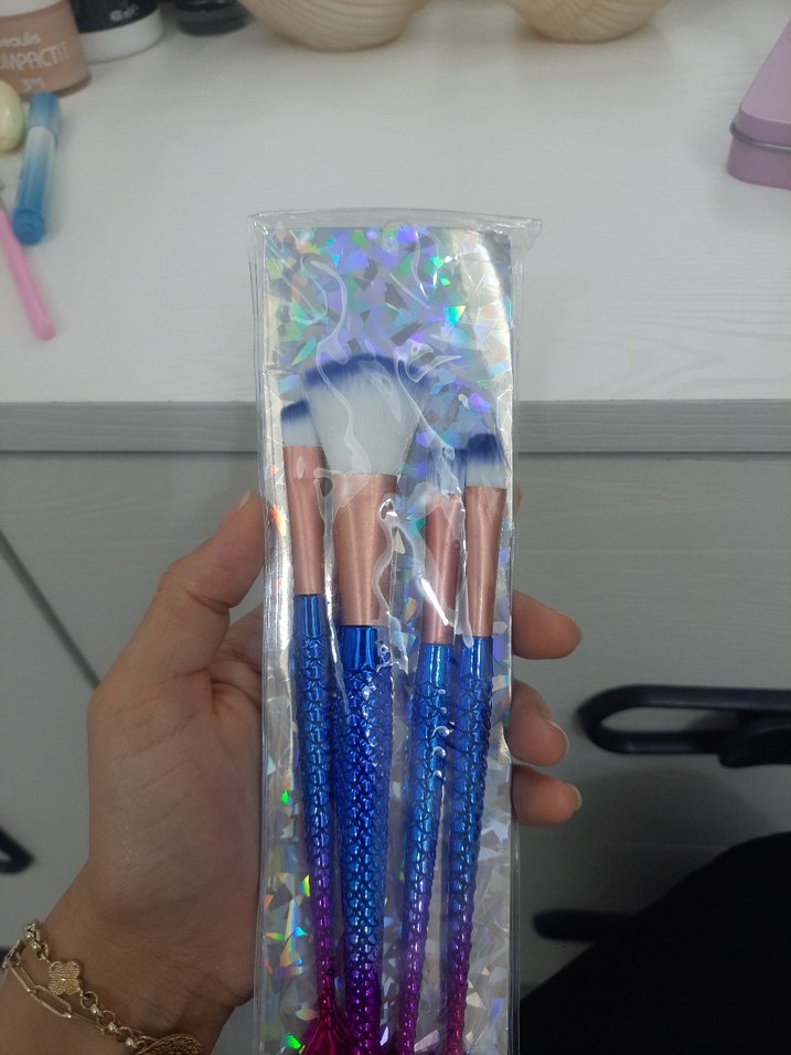 Renkli Denizkızı Makyaj Fırçası Seti - Görsel 2