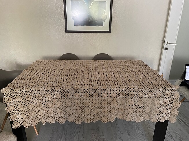  Dantel masa örtüsü