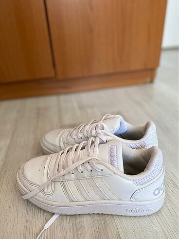 Orijinal Adidas spor ayakkabı