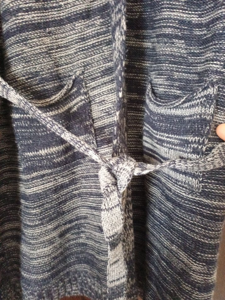 Gri Uzun Örgü V Yaka Kadın Hırka - Görsel 5