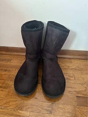 Ugg bot