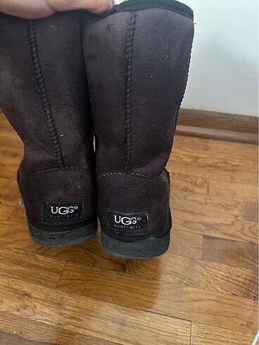 Ugg Ugg bot