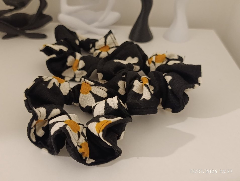 3 ader fiyatıdır Siyah Çiçek Desenli Elastik Saç Tokası - Görsel 2