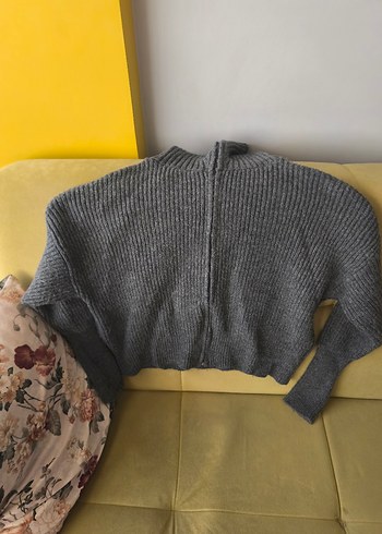 Gri Boğazlı Kısa Örgü hırka