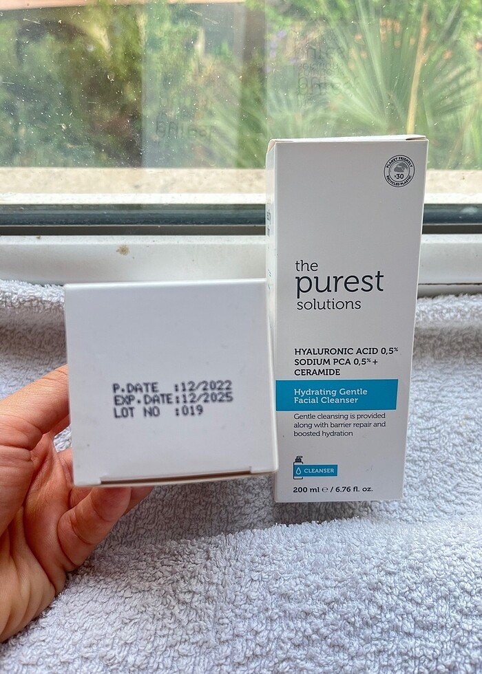 THE PUREST HYALURON TEMİZLEME JELİ - Görsel 4