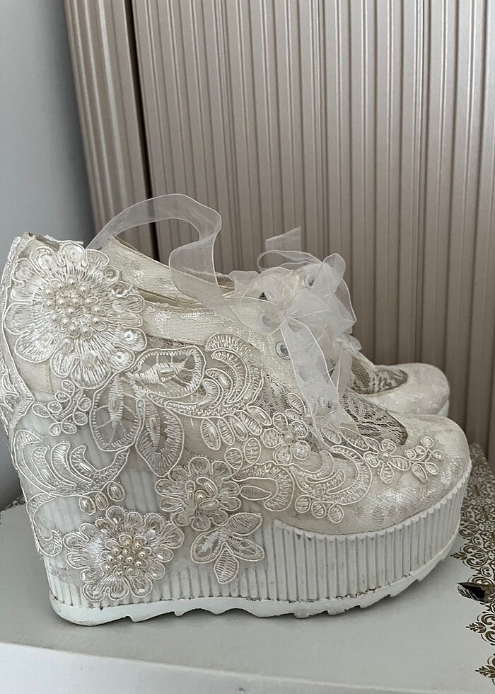 Gelin ayakkabısı dolgu topuk - Görsel 2