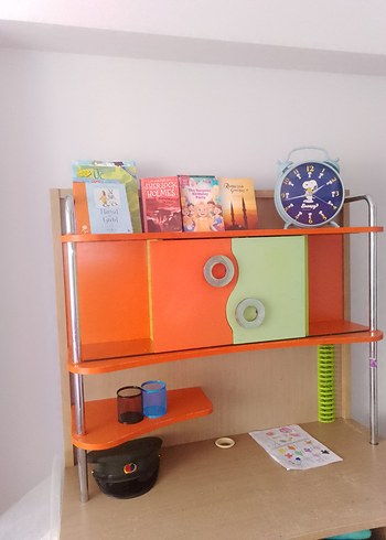 Turuncu Çocuk Rafı ve Çalışma Masası - Görsel 3