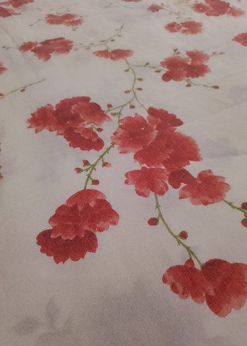 Beyaz Çiçek Desenli Yatak Örtüsü - Görsel 5