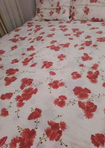 Beyaz Çiçek Desenli Yatak Örtüsü - Görsel 2