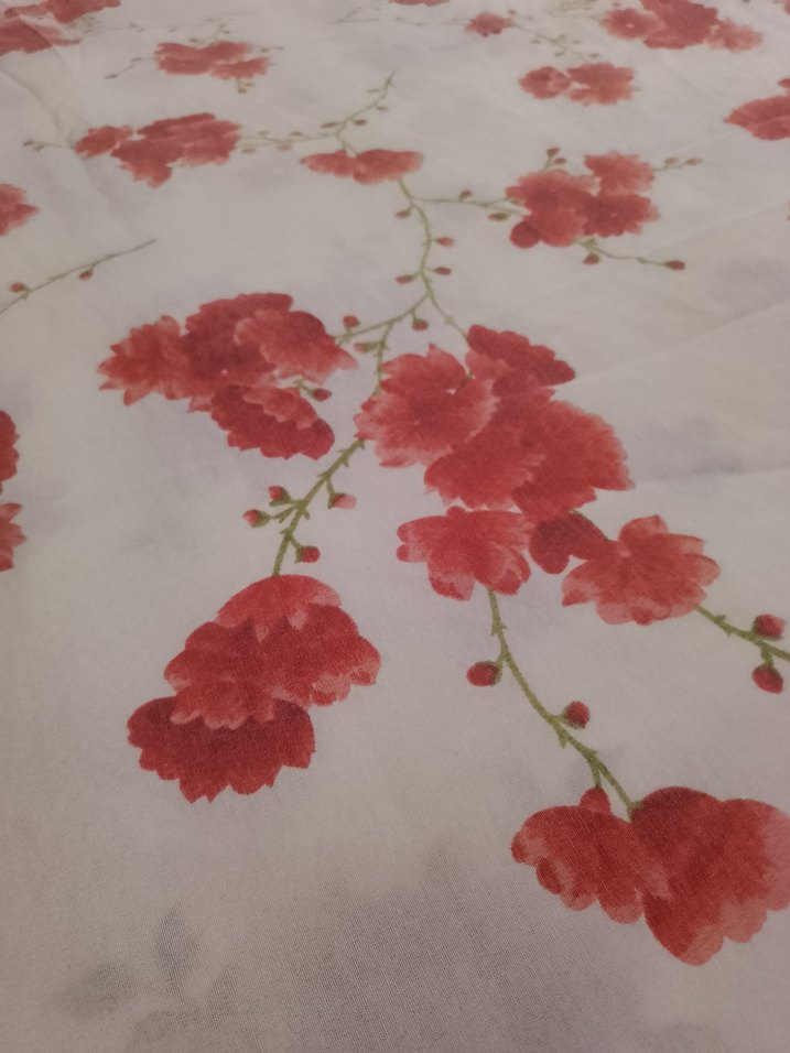 Beyaz Çiçek Desenli Yatak Örtüsü - Görsel 5