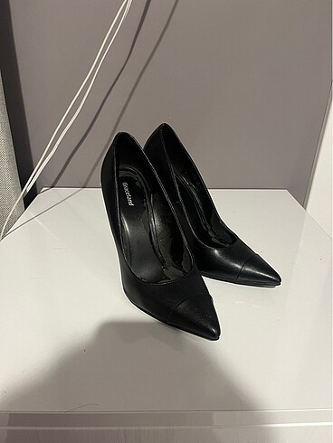 Siyah stiletto