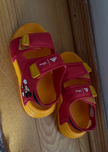 Çocuk Kırmızı Renkli Cırt Cırtlı Terlik - Görsel 2