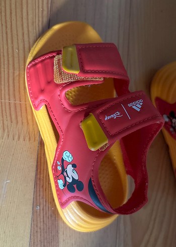 Çocuk Kırmızı Renkli Cırt Cırtlı Terlik - Görsel 5