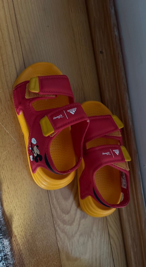 Çocuk Kırmızı Renkli Cırt Cırtlı Terlik - Görsel 2