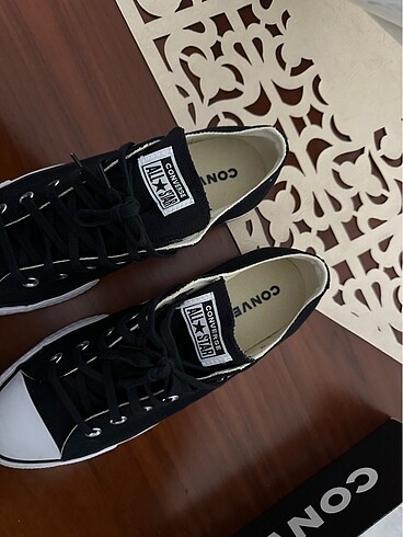 Converse Converse