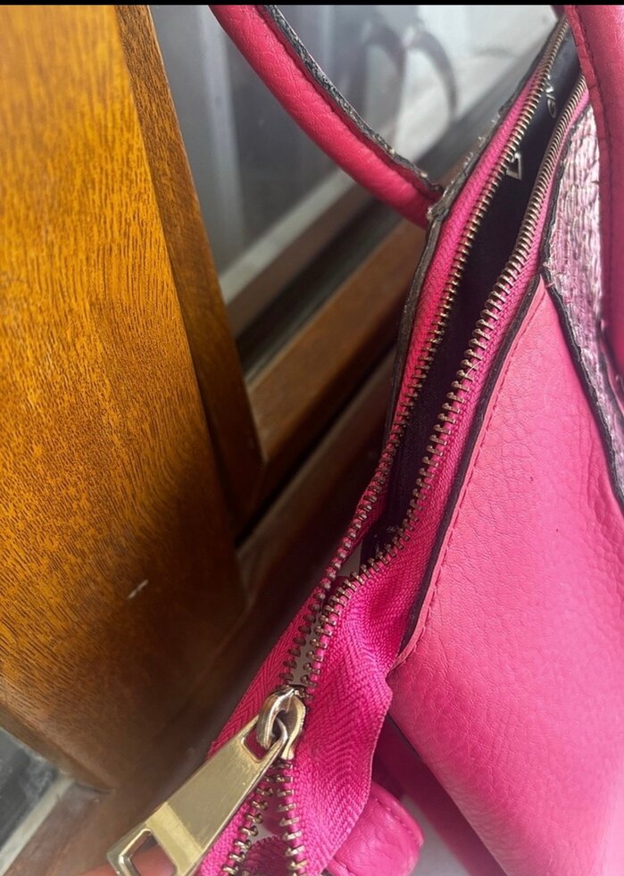 Givenchy Pembe Yılan Derisi Desenli Deri Çanta - Görsel 3