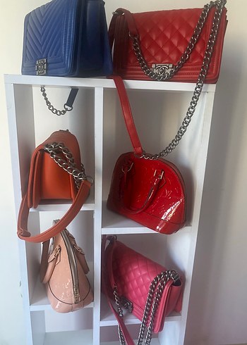 Zincir Detaylı Çok Renkli Deri Kadın Çantası - Görsel 2