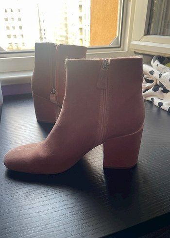 Pembe Topuklu Kadın Bot - Görsel 4